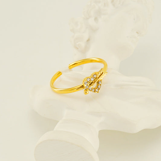 Romantische liefdesring met glinsterende stenen